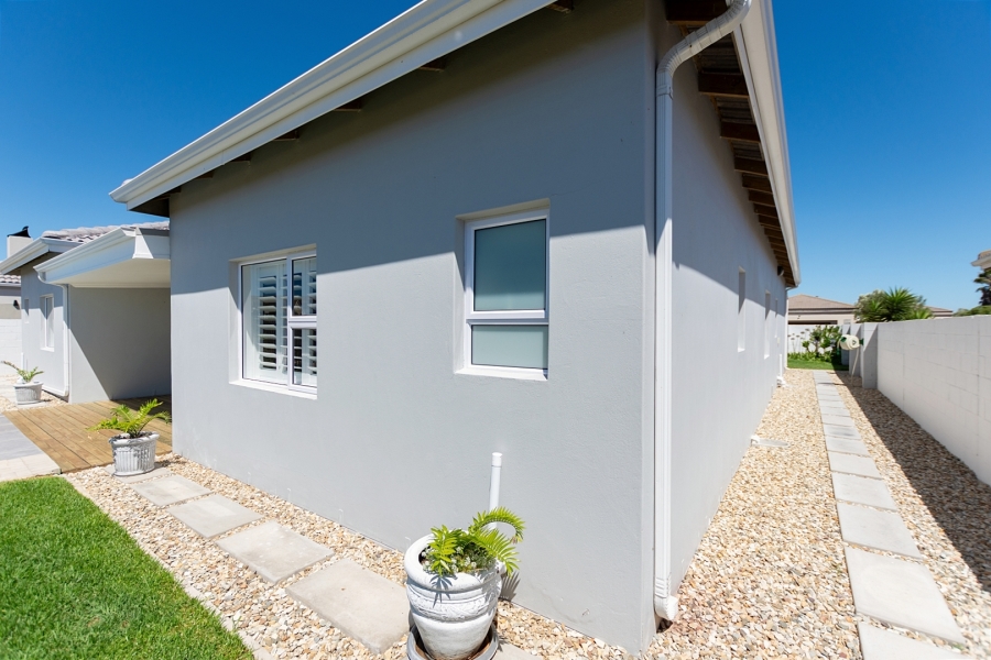 3 Bedroom Property for Sale in Country Club Western Cape